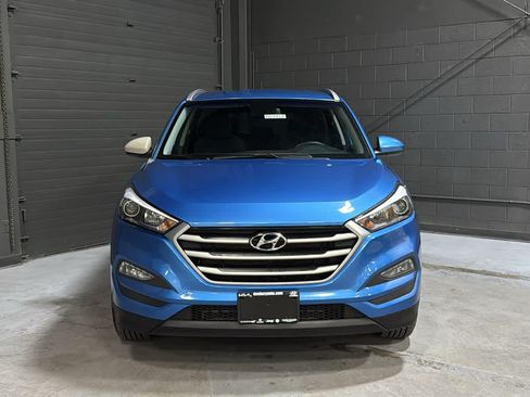Used 2017 Hyundai Tucson SE w/ SE Popular Package 02 AWD/4WD image 2