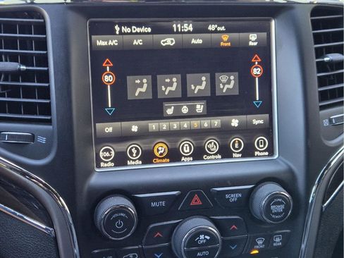 Used 2018 Jeep Grand Cherokee Overland image 16