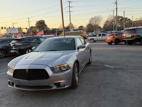 Used 2014 Dodge Charger R/T image 11