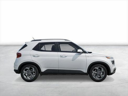 New 2026 Hyundai Venue SEL FWD image 7