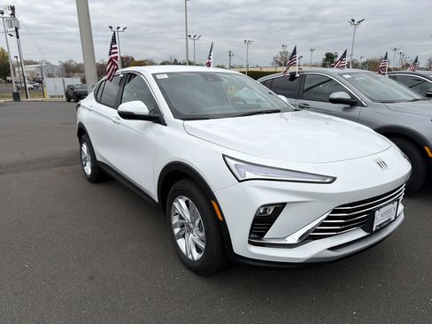 New 2026 Buick Envista Preferred image 3