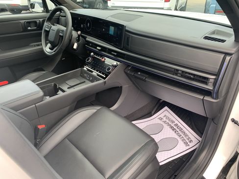 Used 2025 Hyundai Santa Fe Calligraphy AWD/4WD image 50