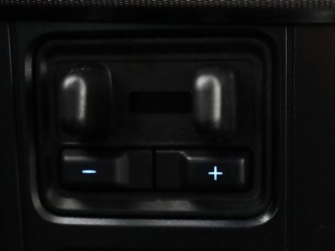 Used 2025 Ford F450 Platinum w/ FX4 Off-Road Package image 25