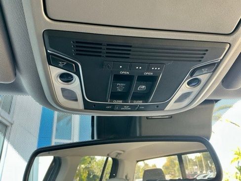Used 2018 Honda Ridgeline RTL-E image 36