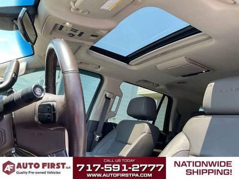 Used 2019 GMC Yukon Denali w/ Denali Ultimate Package AWD/4WD image 16