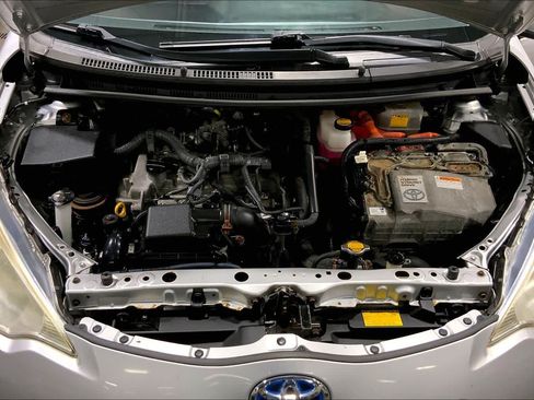 Used 2013 Toyota Prius C Two FWD image 32