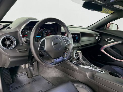 Used 2018 Chevrolet Camaro LT RWD image 14