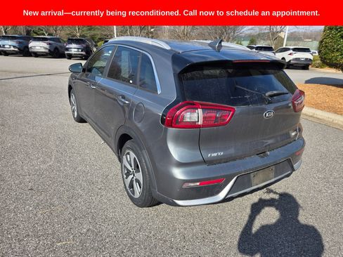 Used 2018 Kia Niro LX image 3