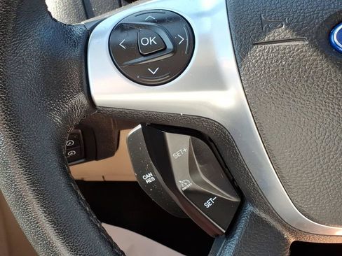 Used 2012 Ford Focus SEL FWD image 21