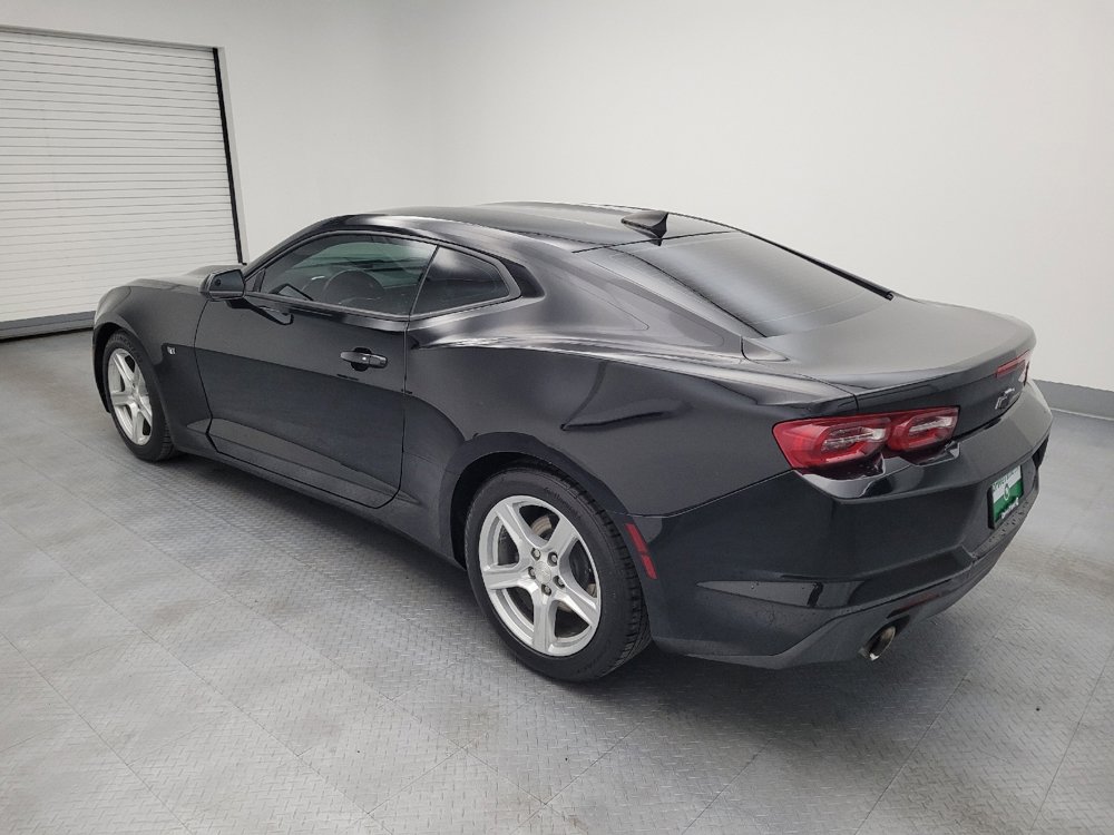 Used 2019 Chevrolet Camaro LT RWD image 3
