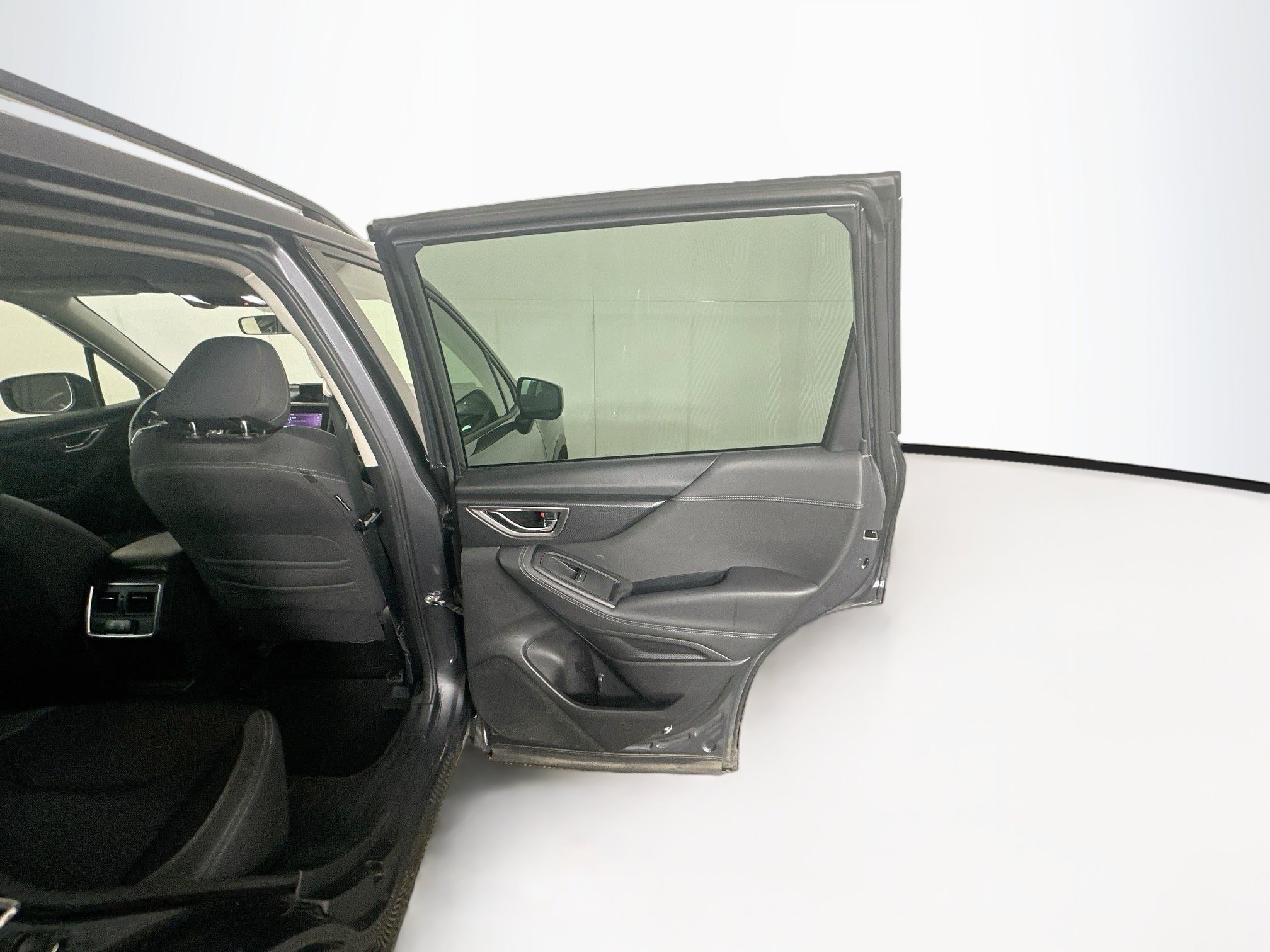 Used 2021 Subaru Forester Premium AWD/4WD image 30