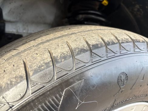 Used 2022 Chevrolet Trax LT w/ LT Convenience Package image 26