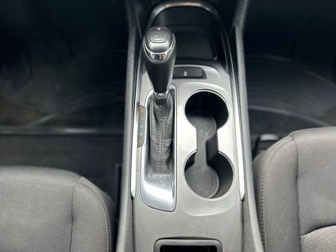 Used 2020 Chevrolet Malibu LT image 18