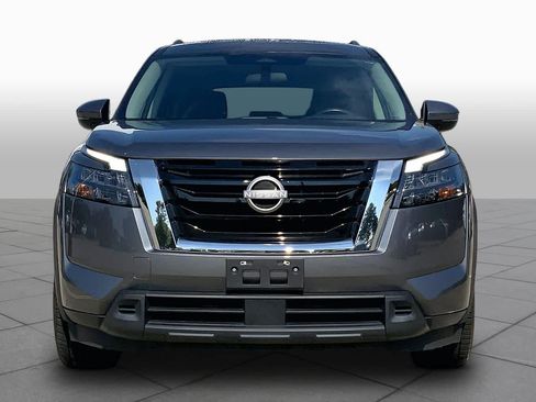 Used 2024 Nissan Pathfinder SV AWD/4WD image 4