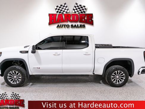 Used 2023 GMC Sierra 1500 AT4 image 1