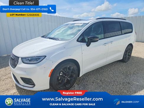 Used 2026 Chrysler Pacifica Limited w/ S Appearance Package FWD image 1