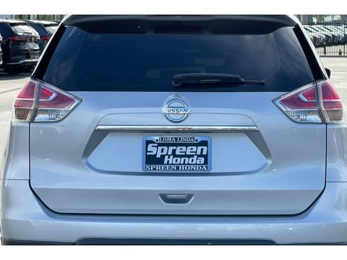 Used 2016 Nissan Rogue S FWD image 15