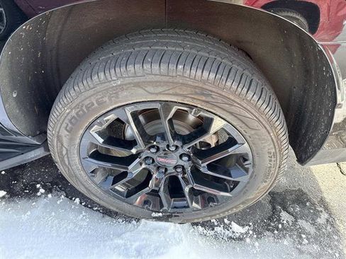 Used 2022 GMC Yukon SLE w/ Max Trailering Package image 7