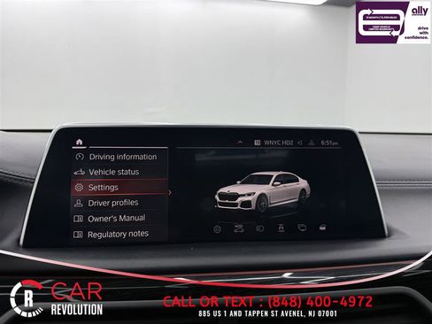 Used 2021 BMW 750i xDrive w/ Luxury Rear Seating Package image 11