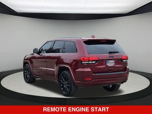 Used 2022 Jeep Grand Cherokee Laredo X RWD image 4