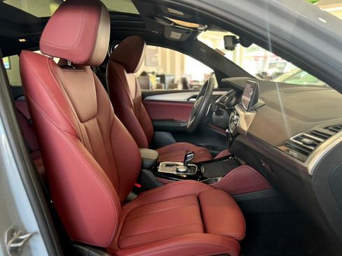 Used 2025 BMW X4 xDrive30i w/ Premium Package image 23