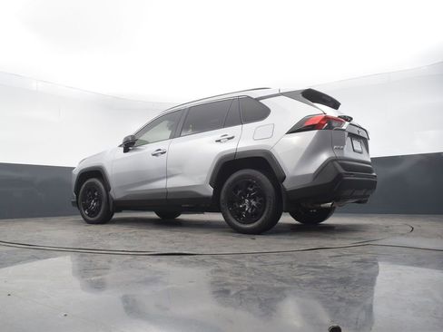 Used 2019 Toyota RAV4 LE w/ Carpet Mat Package image 47