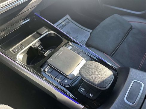 Certified 2022 Mercedes-Benz GLB 35 AMG GLB 35 AMG image 26