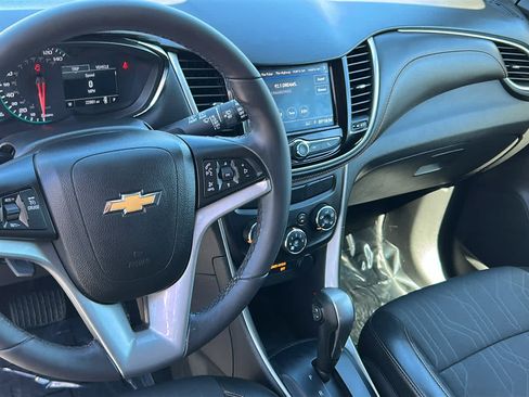 Used 2022 Chevrolet Trax LT w/ Sport Edition AWD/4WD image 10