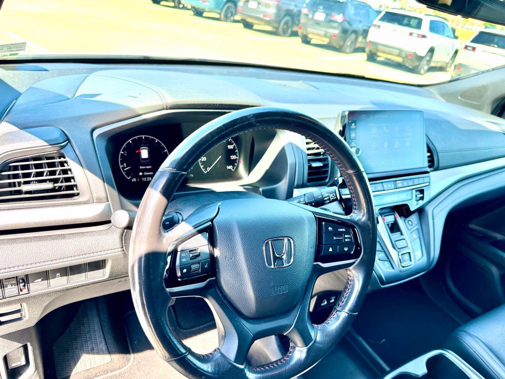 Used 2025 Honda Odyssey Sport-L image 12