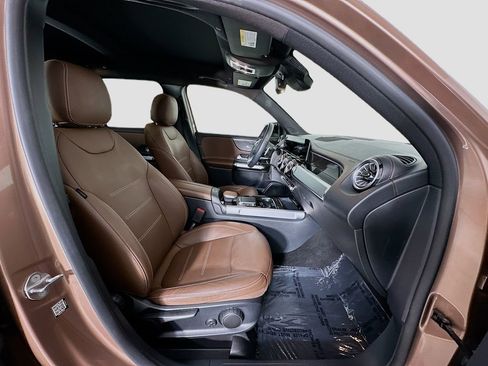 Used 2022 Mercedes-Benz GLB 250 image 31