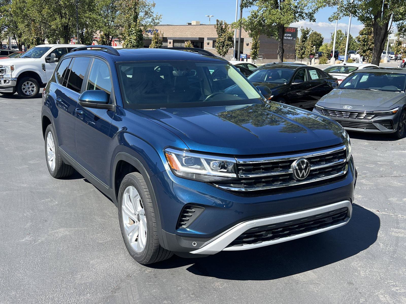 Used 2023 Volkswagen Atlas SE AWD/4WD image 13
