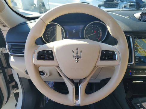 Used 2019 Maserati Levante image 29