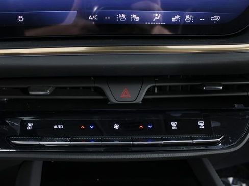 New 2026 Buick Envision Avenir image 8