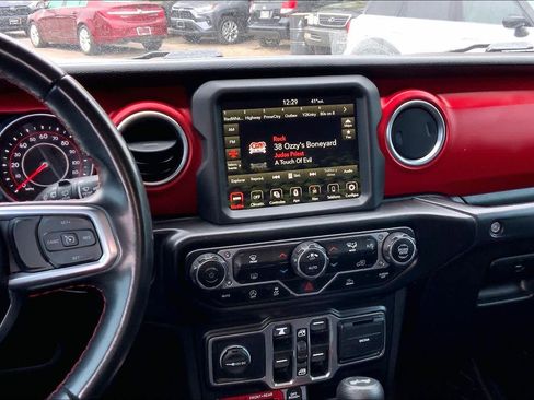 Used 2021 Jeep Wrangler Unlimited Rubicon image 6