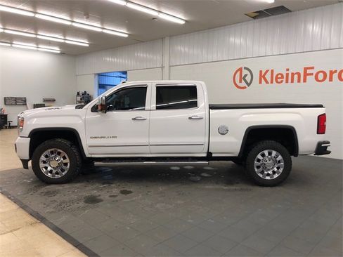 Used 2016 GMC Sierra 2500 Denali image 4