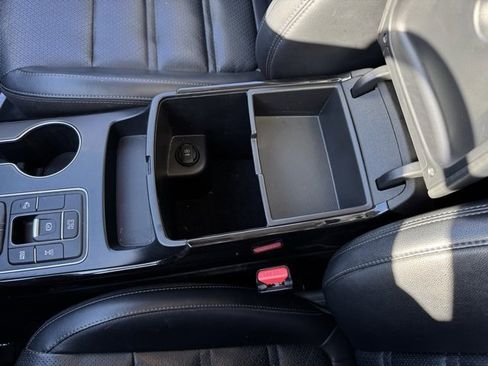 Used 2019 Kia Sorento EX image 22