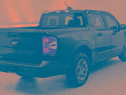 Certified 2026 Ford Maverick XLT image 3