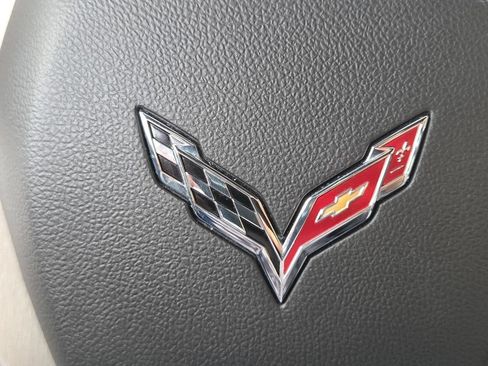 Used 2017 Chevrolet Corvette Stingray Coupe w/ 1LT RWD image 28