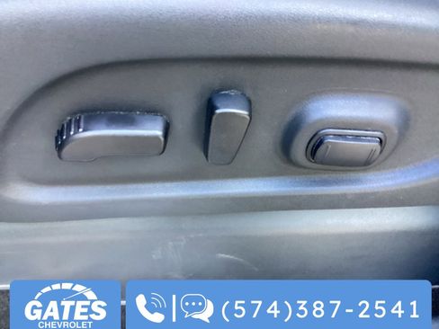 Used 2019 Nissan Titan SL w/ Texas Titan Edition AWD/4WD image 17