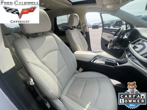 Used 2023 Buick Enclave Essence w/ Experience Buick Package image 34