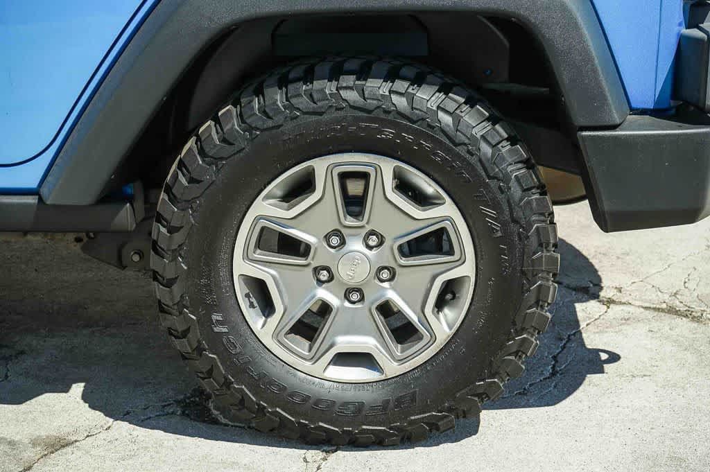 Used 2010 Jeep Wrangler Unlimited Sport AWD/4WD image 8