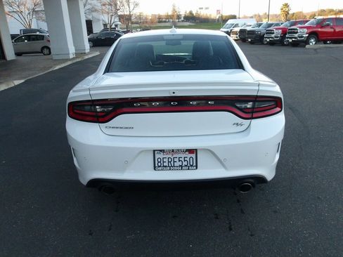Used 2018 Dodge Charger R/T w/ Navigation & Travel Group image 7