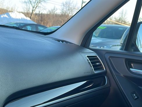 Used 2018 Subaru Forester 2.5i Premium image 18