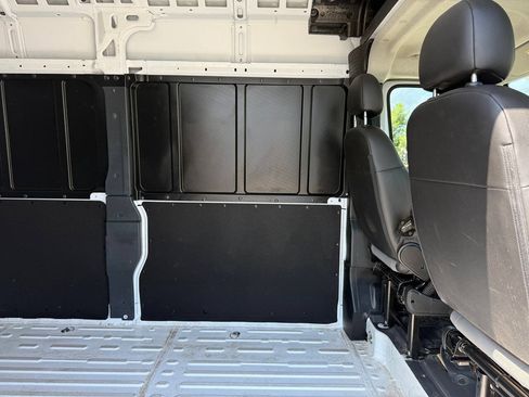 Used 2026 RAM ProMaster 2500 w/ Convenience Group FWD image 25