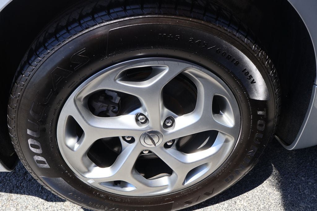 Used 2023 Chrysler Pacifica Limited FWD image 11