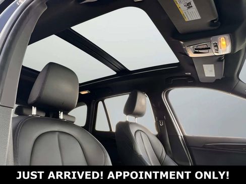 Used 2018 BMW X1 sDrive28i w/ Convenience Package image 14