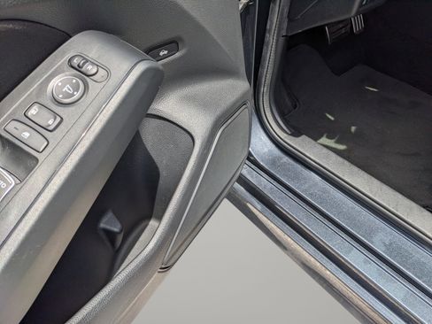 Used 2023 Honda Civic Sport image 19