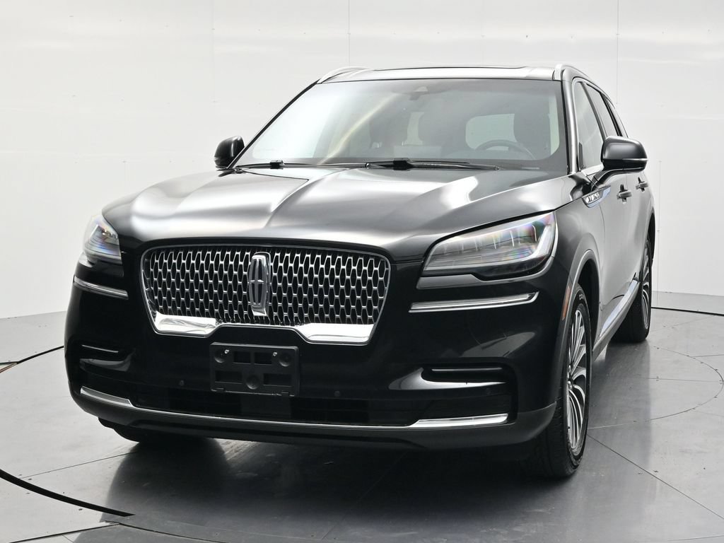 Used 2022 Lincoln Aviator AWD w/ Premium Package image 2