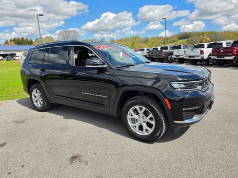 Used 2023 Jeep Grand Cherokee L Limited AWD/4WD image 3