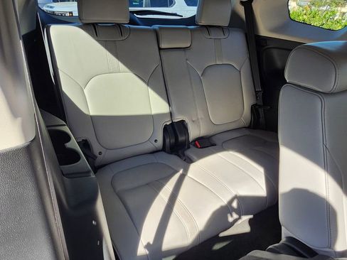 Certified 2024 Honda Pilot EX-L image 16